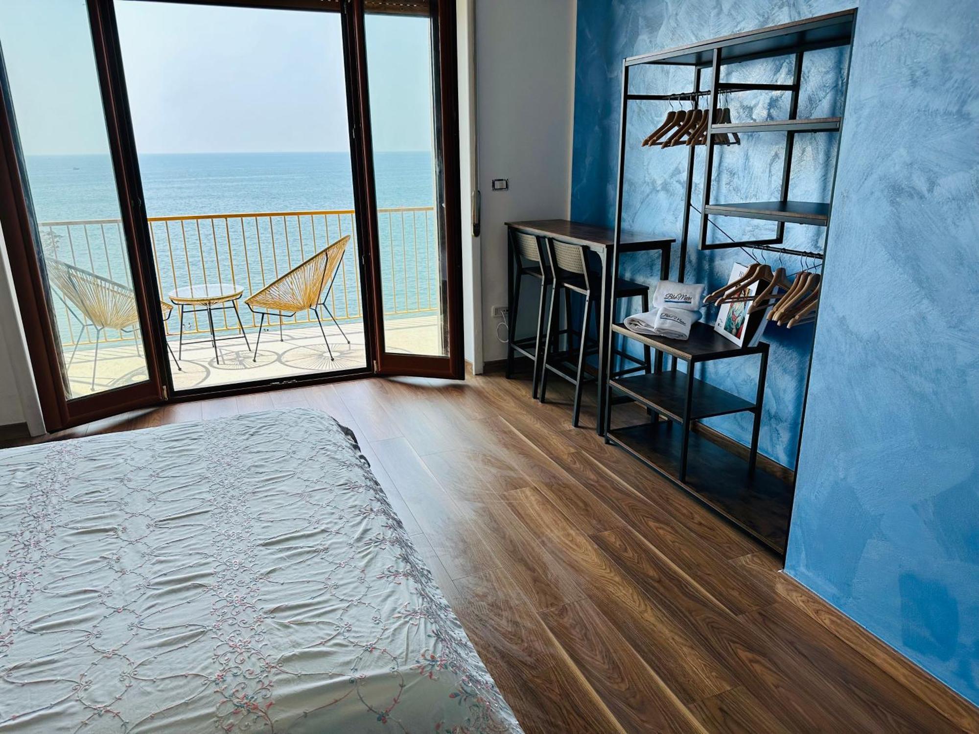 Blumare Arthouse Hotell Salerno Eksteriør bilde